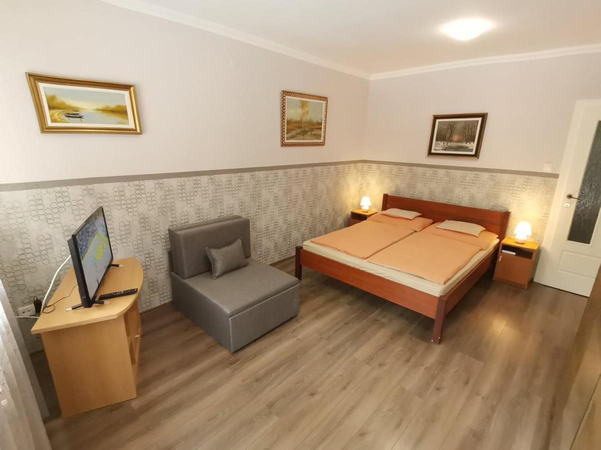Carpe Diem Apartment Hajdúszoboszló Esterno foto