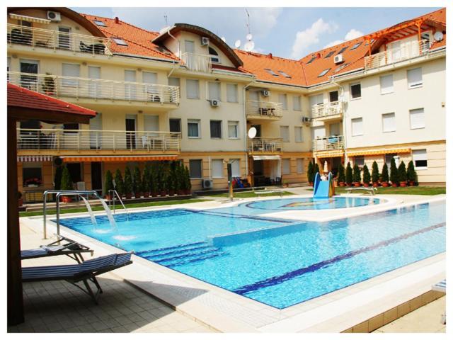 Carpe Diem Apartment Hajdúszoboszló Esterno foto